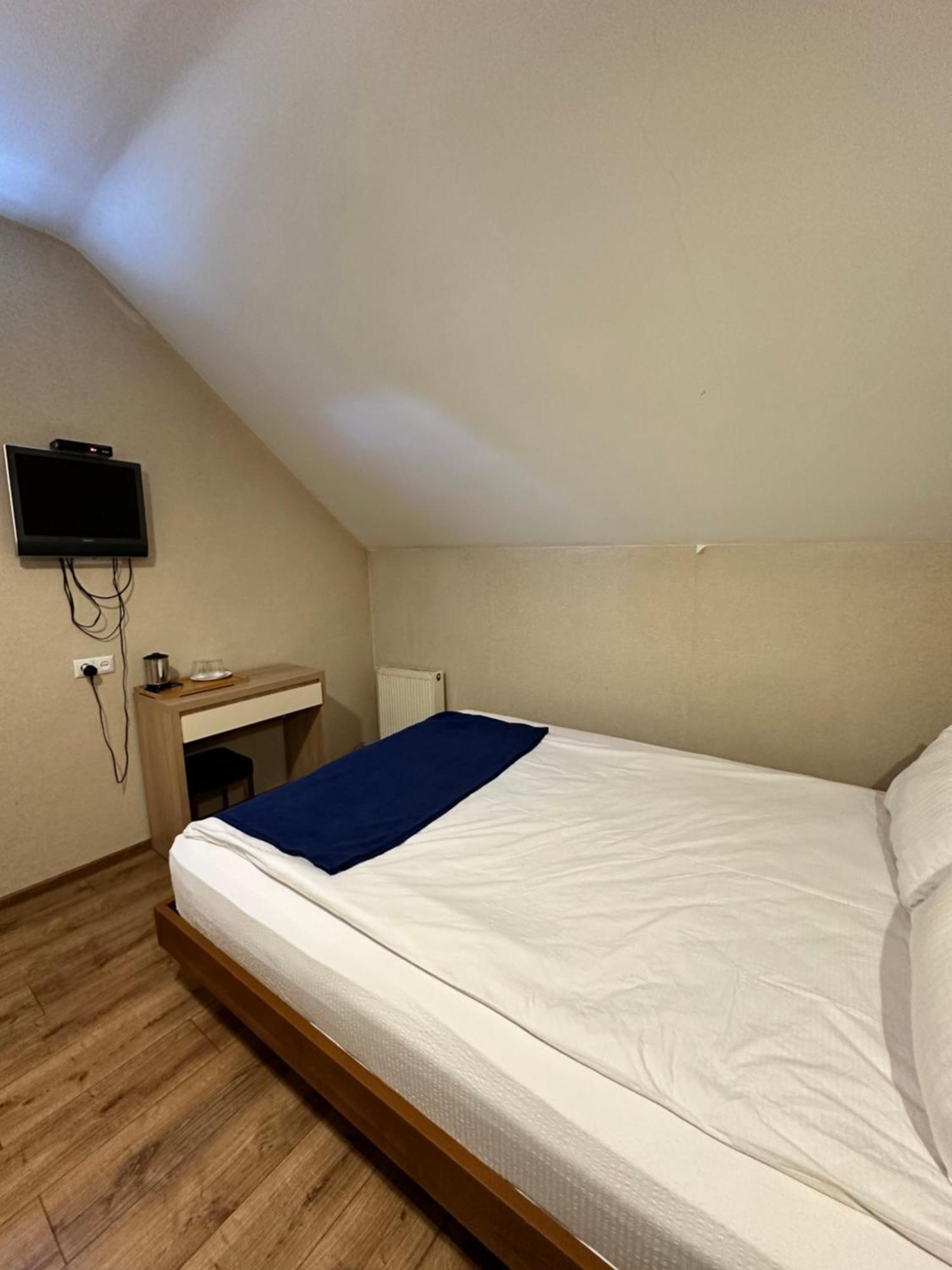 Hotel Lile Tbilisi Exterior photo